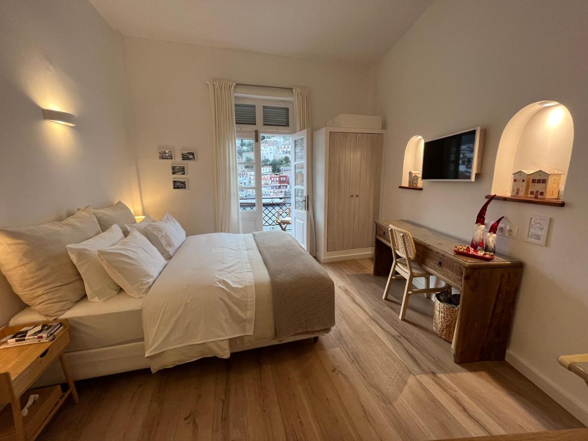Estia Hydra Hotel Luaran gambar