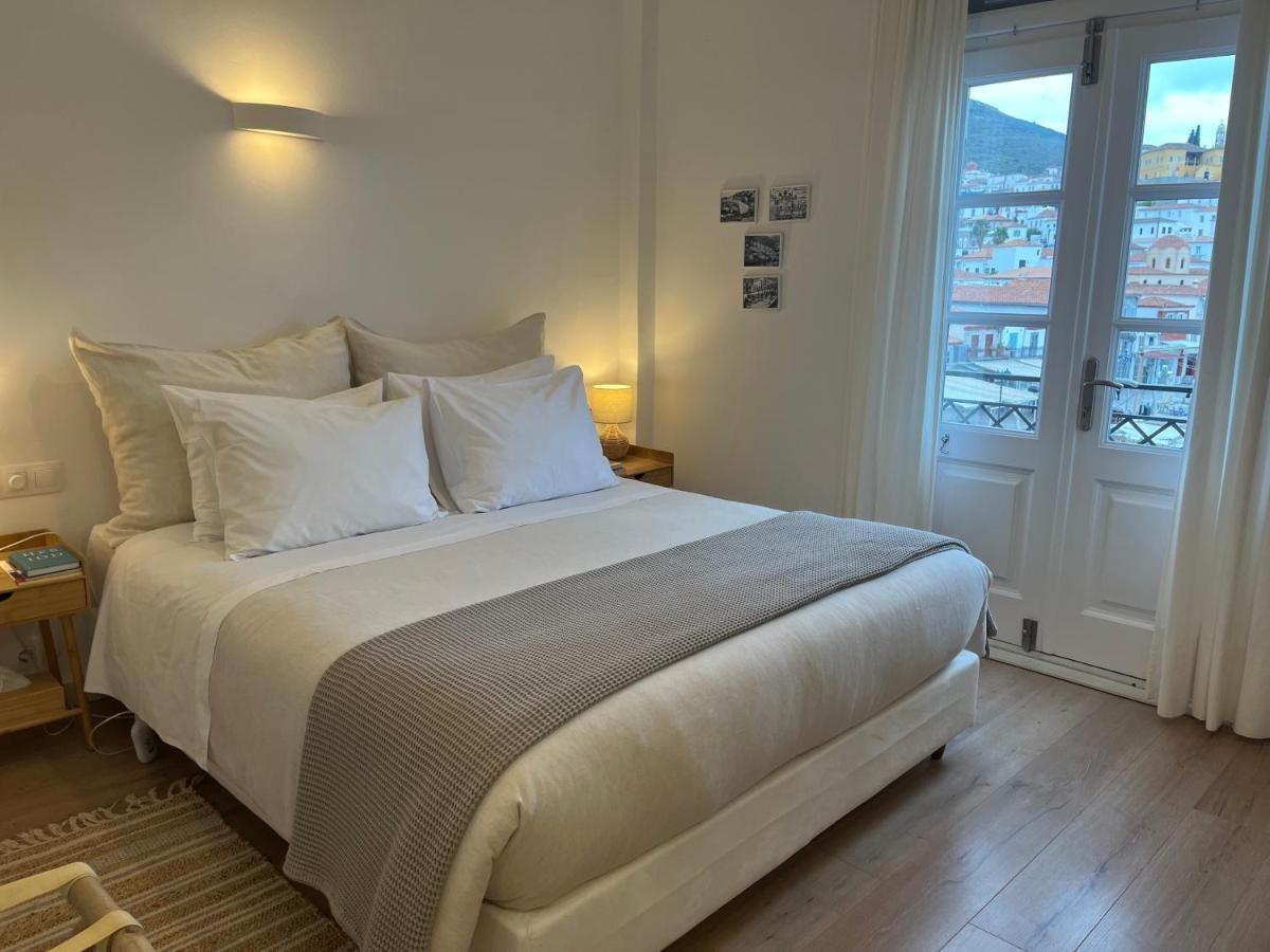 Estia Hydra Hotel Luaran gambar